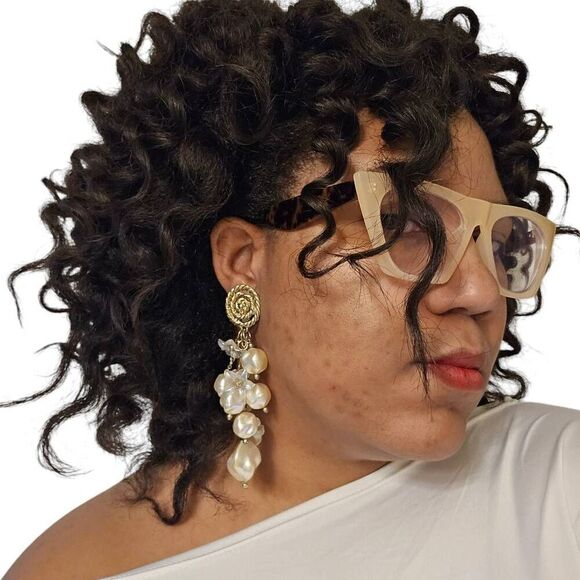 Large Vintage Runway Statement Gold Swirl & Floral Pearl Beaded Dangle Earrings - Picture 4 of 12